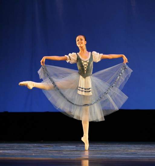 舞蹈地板破局同質(zhì)化 功能、營銷缺不可