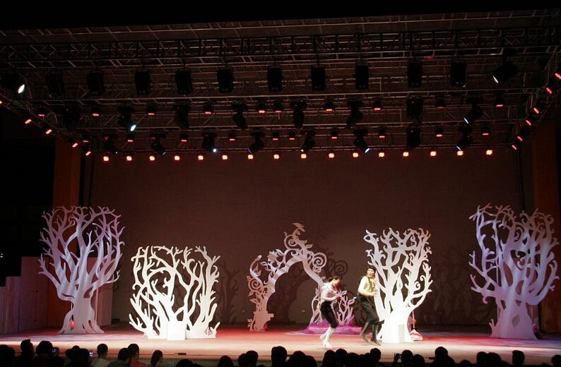 舞臺地板的特點