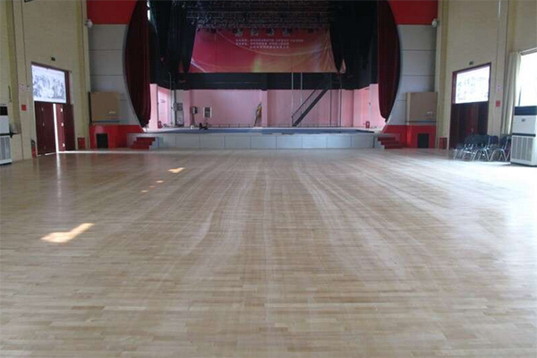 舞蹈房如何做好舞蹈地板的維護(hù)工作？
