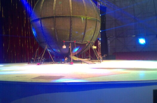 舞蹈室塑膠地板廠家越來(lái)越多的原因有哪些