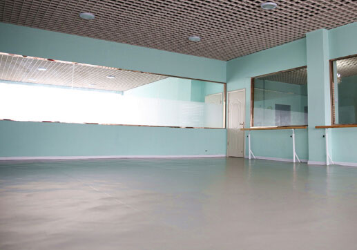 舞蹈室地板的特點(diǎn)以及延長(zhǎng)壽命的注意點(diǎn)