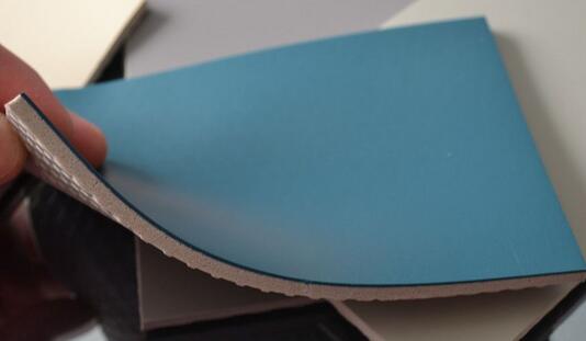 舞蹈地膠應(yīng)用在舞蹈室是有說法的