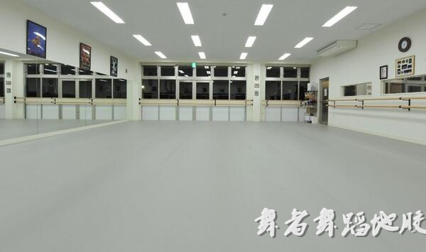 如何選用專業(yè)舞蹈地板？