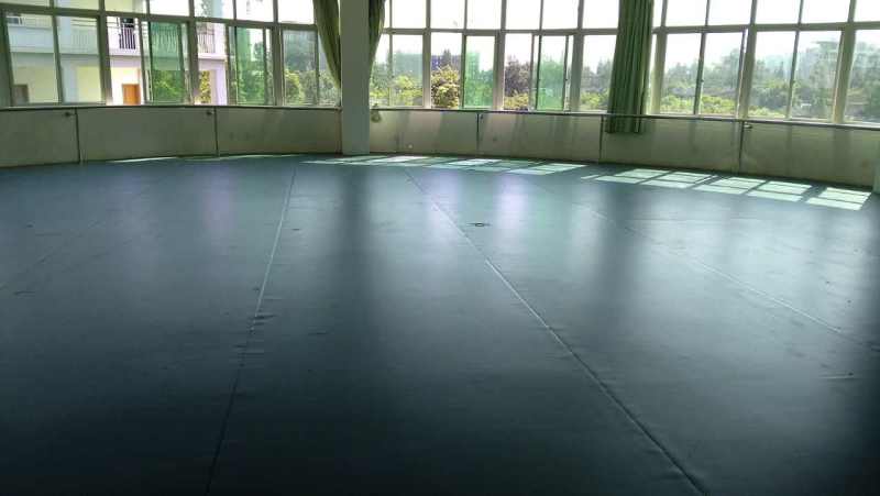 成都武侯實(shí)驗(yàn)中學(xué)舞蹈地膠成功案例