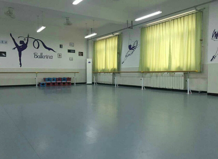 河北唐山博杰學(xué)校舞蹈教室地膠鋪設(shè)案例