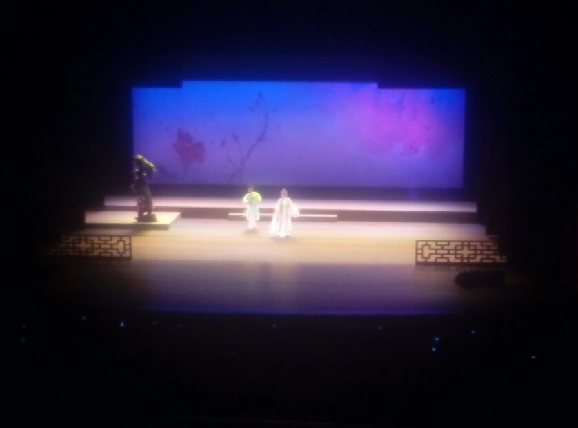 舞臺(tái)地膠--湯顯祖大劇院舞臺(tái)成功案例