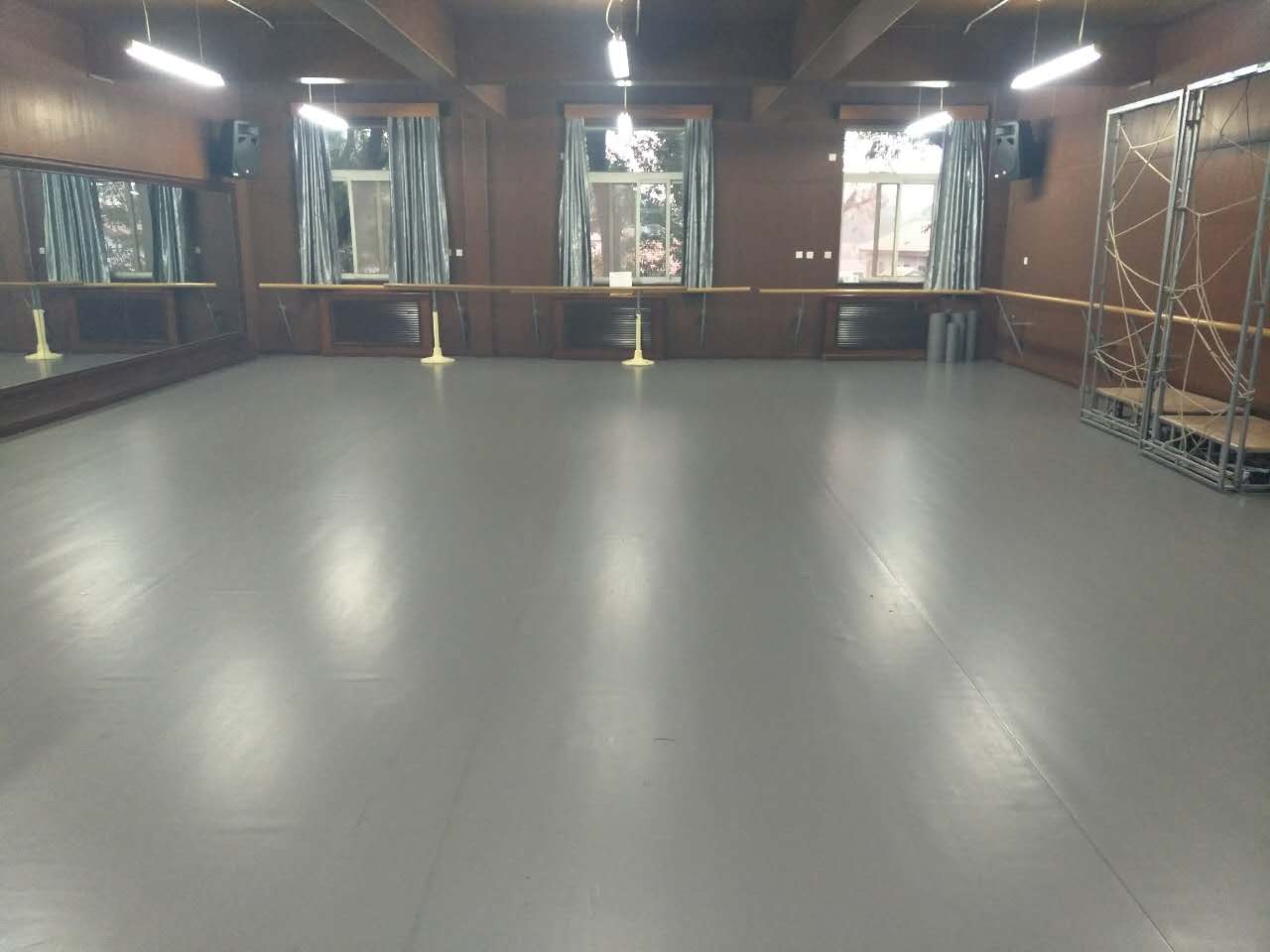 舞蹈地膠--中央戲劇學(xué)院昌平校區(qū)和南鑼鼓巷校區(qū)成功案例