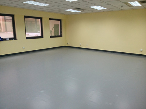 舞蹈工作室1.jpg 舞蹈工作室1.jpg