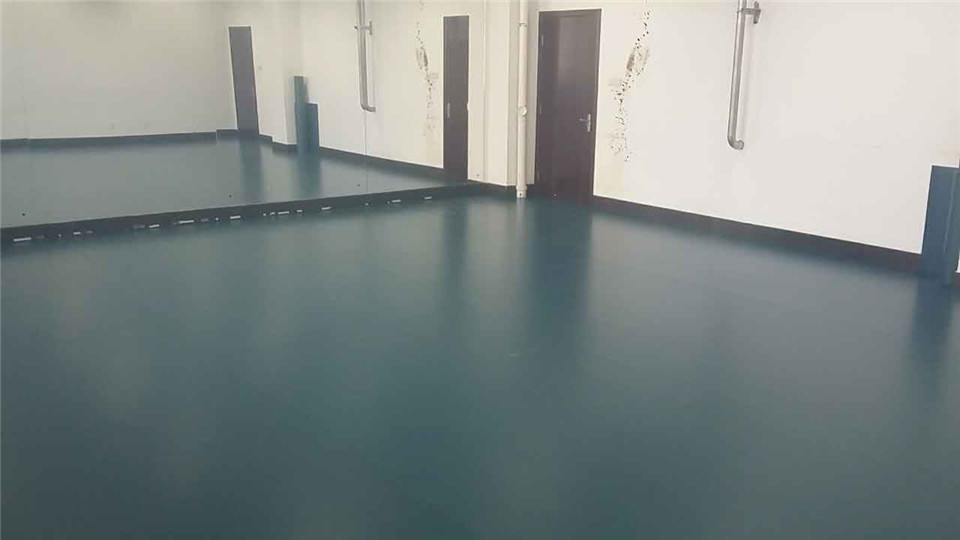 　　能夠?yàn)橹袊?guó)舞蹈地膠較大的生產(chǎn)廠家，提供很完美的服務(wù)是我們不懈的追求和夢(mèng)想,也是每個(gè)歐氏人為之奮斗的目標(biāo).我們期待著中國(guó)國(guó)旗冉冉升起的激動(dòng)時(shí)刻,更希望為那時(shí)刻的到來(lái)貢獻(xiàn)更多的力量. 　　舞蹈地膠廣闊的空間提供給歐氏更大的發(fā)展前景,也為歐氏的發(fā)展帶來(lái)更多的挑戰(zhàn).os世紀(jì)耐德為北京世紀(jì)耐德科技有限公司旗下的主打品牌,是家集研發(fā)、生產(chǎn)、包裝、銷(xiāo)售為體的綜合性企業(yè).銷(xiāo)售網(wǎng)絡(luò)憑借中國(guó)體育用品博覽會(huì)和中國(guó)地面材料展覽會(huì)等平臺(tái)迅速擴(kuò)大,os歐氏舞蹈地膠產(chǎn)品已銷(xiāo)往國(guó)內(nèi)所有省市自治區(qū),并出口日本、韓國(guó)、新加坡、丹麥、法國(guó)、美國(guó)、加拿大等十幾個(gè)和地區(qū),同時(shí)還為十多個(gè)品牌做oem加工,銷(xiāo)售量連續(xù)多年名列同行業(yè)前茅. 　　作為專(zhuān)業(yè)的pvc塑膠地板廠家,os歐氏引進(jìn)了先進(jìn)的歐洲專(zhuān)業(yè)pvc塑膠地板生產(chǎn)設(shè)備,及壓延和涂剮相結(jié)合的生產(chǎn)工藝,.os歐氏pvc塑膠地板以其耐磨、防潮、防塵、防腐、防靜電、舒適性佳、移動(dòng)性佳、易安裝、易清潔、綠色環(huán)保及性價(jià)比高的特點(diǎn),廣泛適用于舞蹈教室、健身房、乒乓球、羽毛球、網(wǎng)球等所有運(yùn)動(dòng)場(chǎng)所,及醫(yī)院、實(shí)驗(yàn)室、商場(chǎng)、辦公室等公共場(chǎng)所.舞蹈地膠選擇北京歐氏,帶給您看得見(jiàn)的滿意.