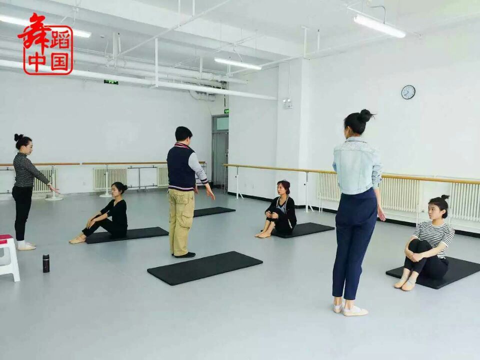 舞蹈地膠 舞蹈地膠