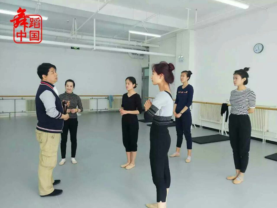 舞蹈地膠 舞蹈地膠