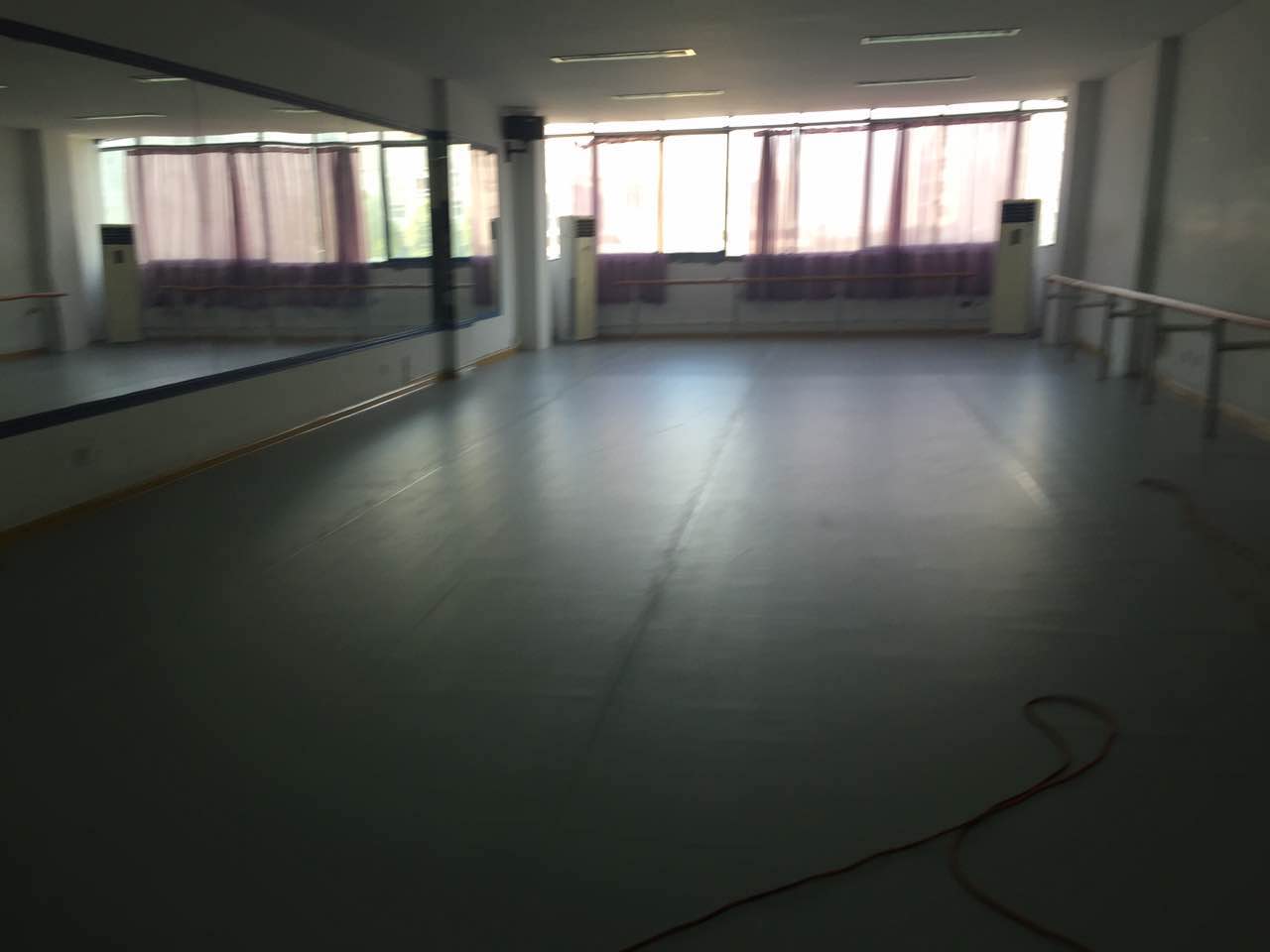 舞蹈地膠 舞蹈地膠