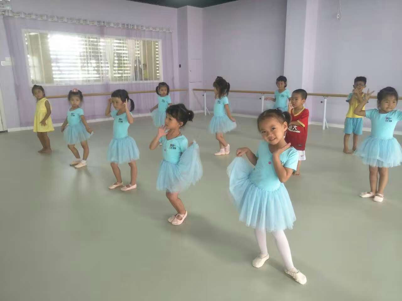 舞蹈室地膠,舞蹈地膠 舞蹈室地膠,舞蹈地膠